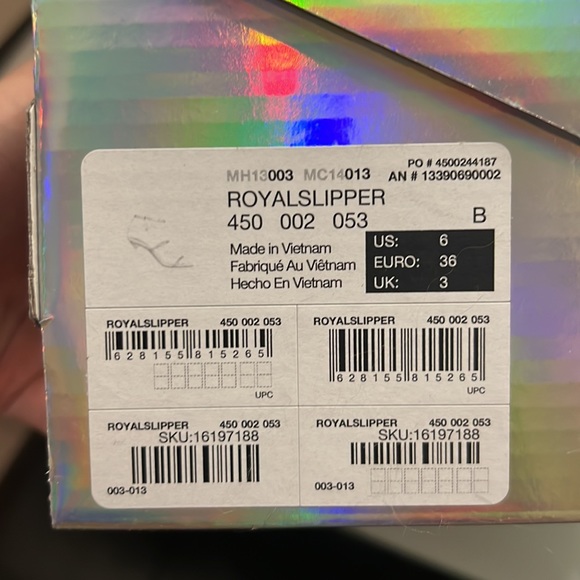 Aldo x Disney Collab, Royal Slipper 🧞‍♂️ - Picture 4 of 5